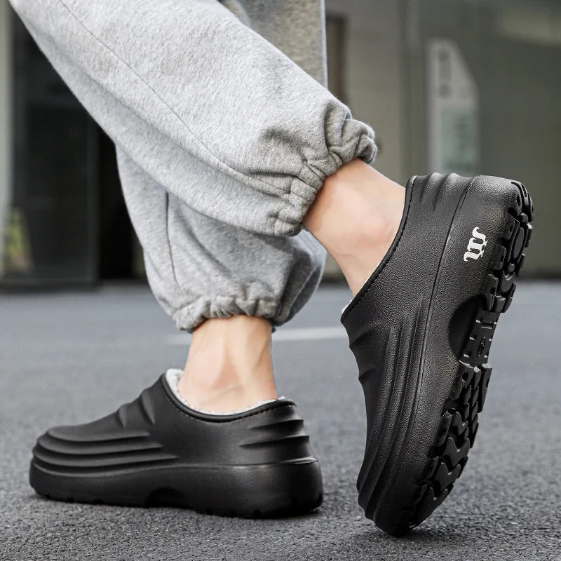 New Fashion Cotton Slippers Men Winter Warm Home Cotton Shoes Waterproof Garden Shoes Indoor Slip on Concise Shoes
